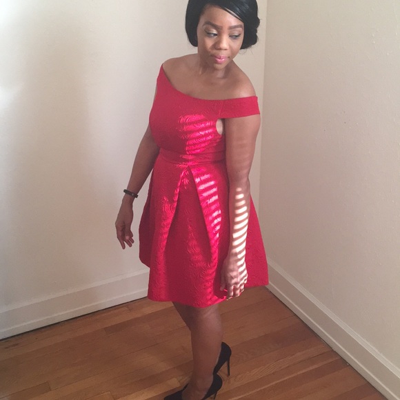 Textured Fire Engine Red Mini Party Dress - Picture 4 of 4